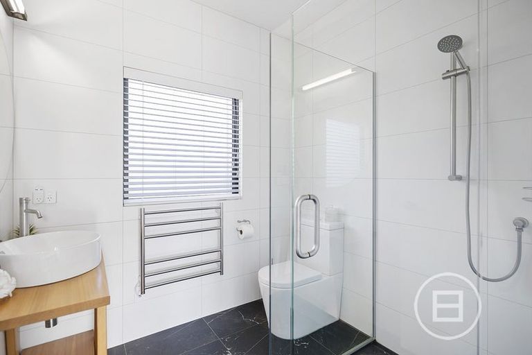 Photo of property in 9 Falconer Rise, Jacks Point, Queenstown, 9371