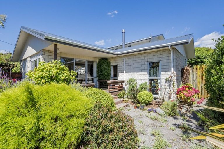Photo of property in 105 Rangiuru Road, Otaki Beach, Otaki, 5512