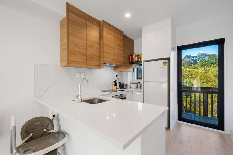 Photo of property in 132 Tiriwa Drive, Massey, Auckland, 0614