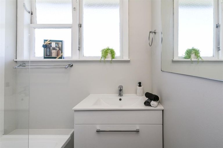 Photo of property in 4 Paenui Street, Titahi Bay, Porirua, 5022