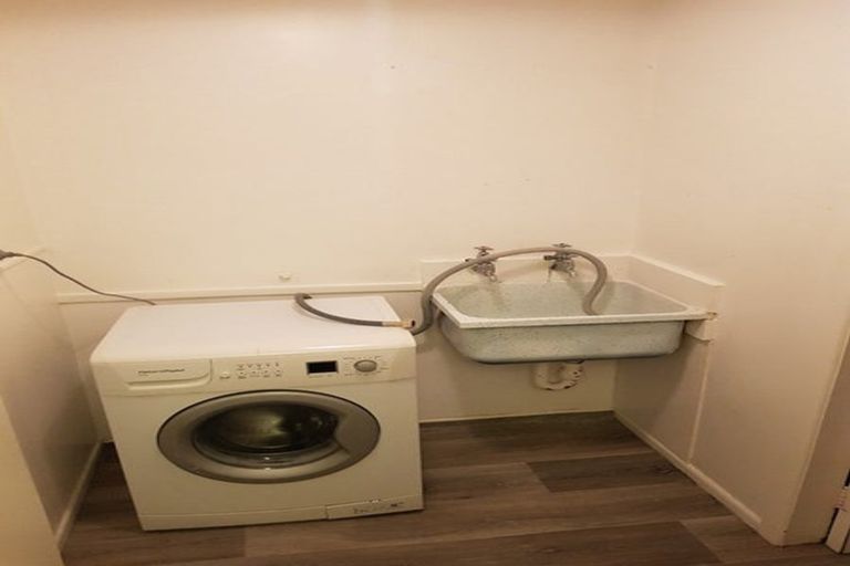 Photo of property in 7 Kia Ora Road, Beach Haven, Auckland, 0626