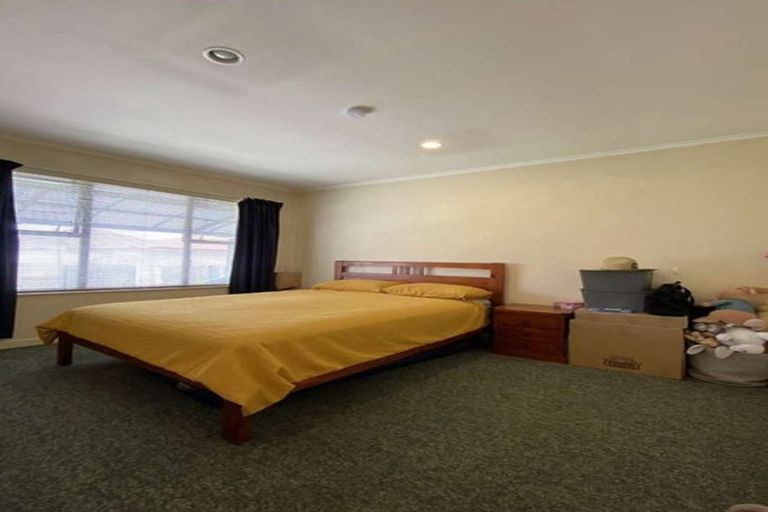 Photo of property in 1 Derwent Street, Morningside, Auckland, 1022