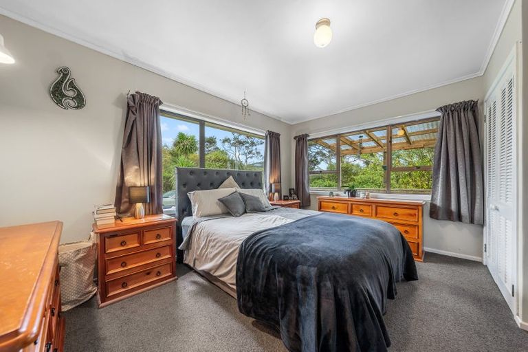 Photo of property in 177 Wairere Road, Waitakere, Henderson, 0782