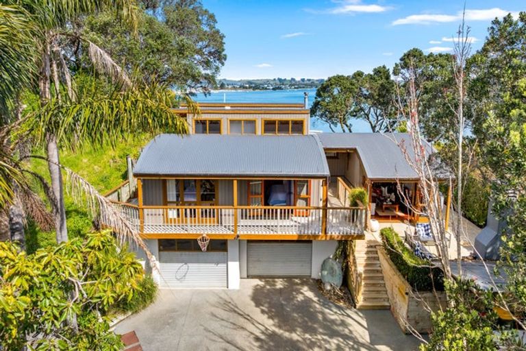Photo of property in 417 Leigh Road, Whangateau, 0985