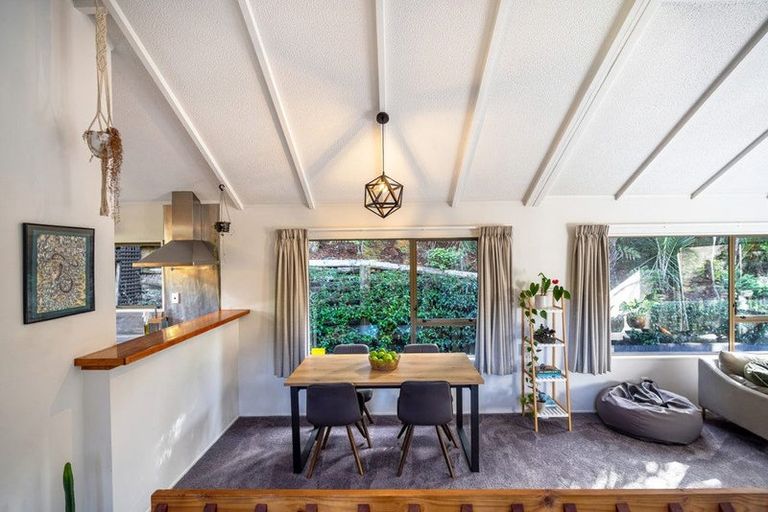 Photo of property in 2/33 Sapphire Place, Bayview, Auckland, 0629