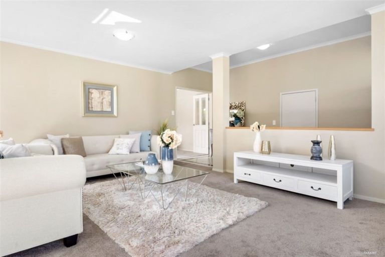 Photo of property in 10 Barnacle Rise, Red Beach, 0932