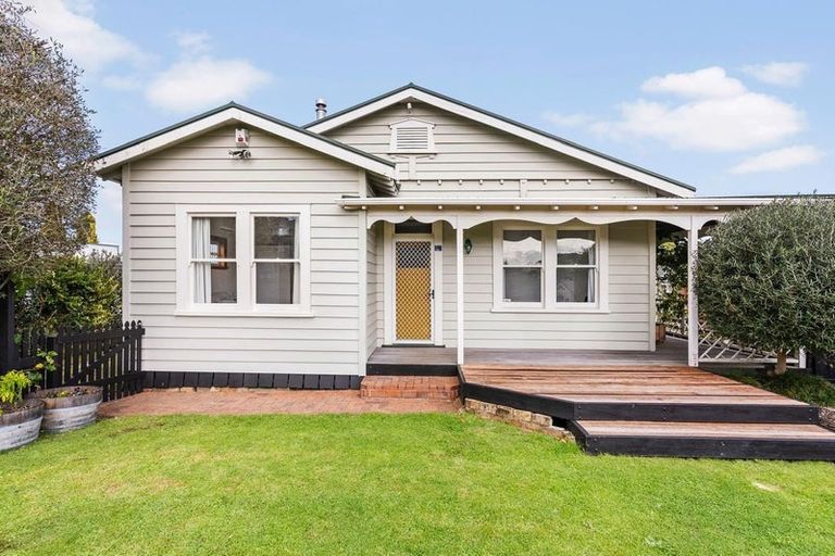 Photo of property in 1/39 Great South Road, Papakura, 2110