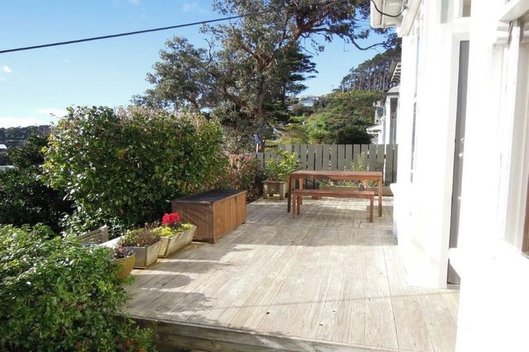 Photo of property in 16 Lawrence Street, Newtown, Wellington, 6021