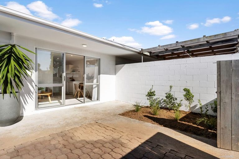 Photo of property in 2/91 Browns Road, Manurewa, Auckland, 2102