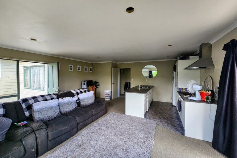 Photo of property in 30 Sunline Avenue, Massey, Auckland, 0614