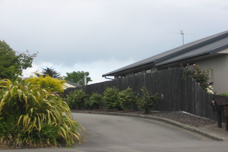 Photo of property in 5 Saint Pauls Place, Burwood, Christchurch, 8083