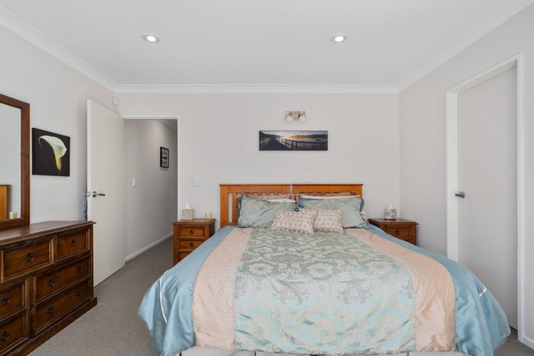 Photo of property in 265 Mark Avenue, Grenada Village, Wellington, 6037