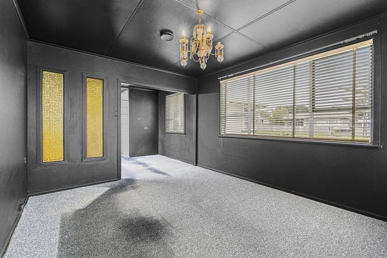 Photo of property in 82 Strange Street, Waitara, 4320