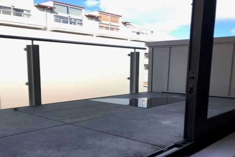 Photo of property in 32b/30 Westward Ho, Glen Eden, Auckland, 0602