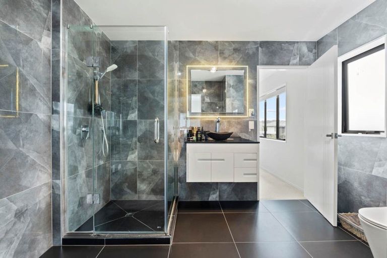 Photo of property in 25 Perehia Road, Flat Bush, Auckland, 2019