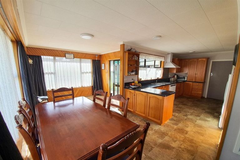 Photo of property in 6 Mortimer Street, Waimate, 7924