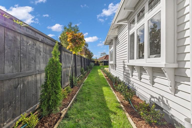 Photo of property in 28 North Parade, Richmond, Christchurch, 8013
