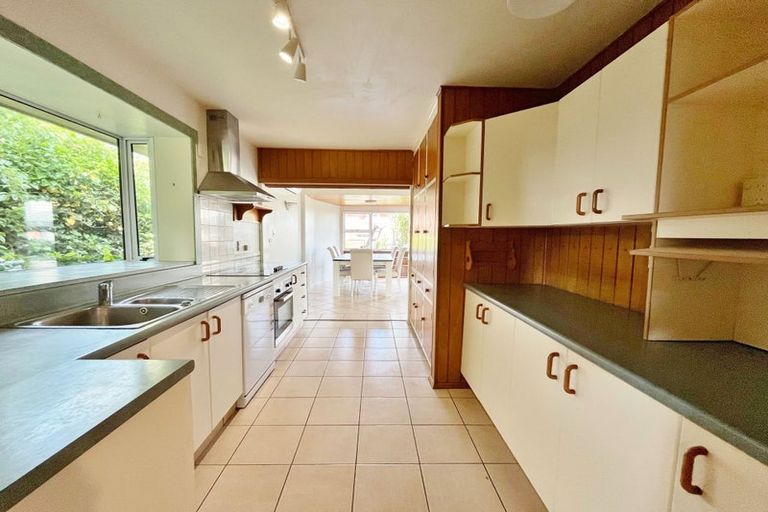 Photo of property in 76 Peer Street, Upper Riccarton, Christchurch, 8041