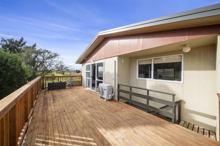 Photo of property in 36 Mawhitiwhiti Road, Normanby, Hawera, 4614