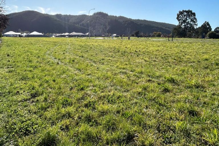 Photo of property in 12 Pyke Place, Wakefield, 7025