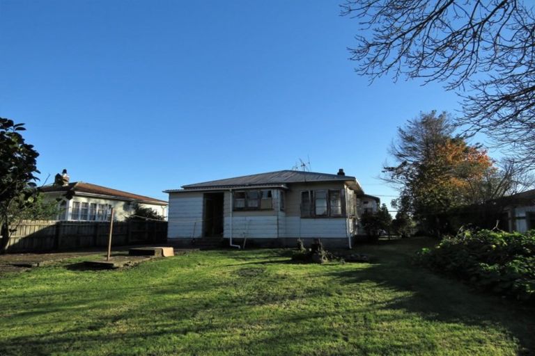 Photo of property in 19 Russell Street, Westport, 7825