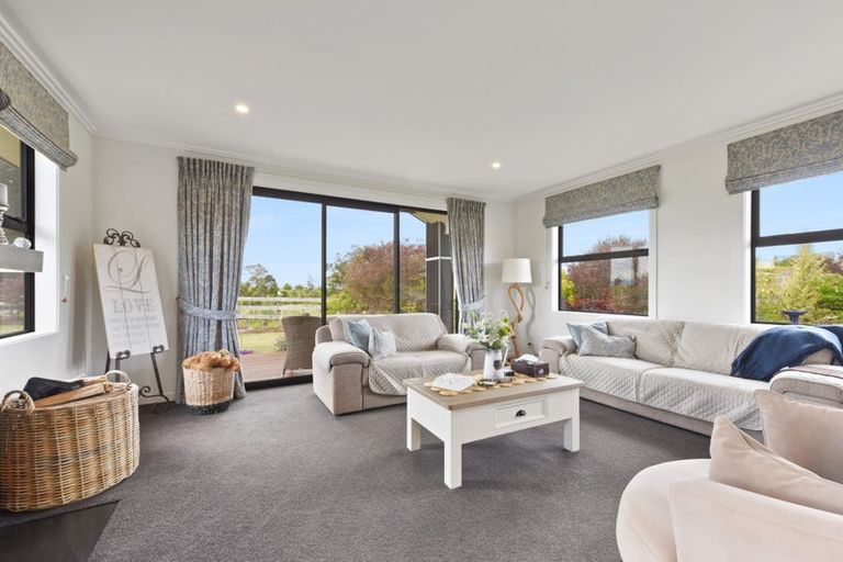 Photo of property in 6 Westmere Drive, Tasman, Upper Moutere, 7173