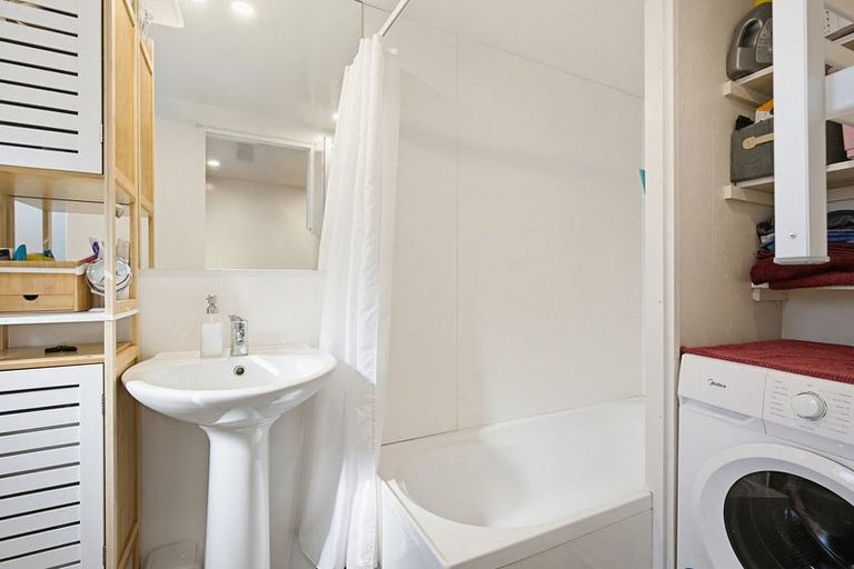 Photo of property in 21 Saint Mary Street, Thorndon, Wellington, 6011