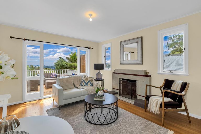 Photo of property in 101 Glengarry Road, Glen Eden, Auckland, 0602