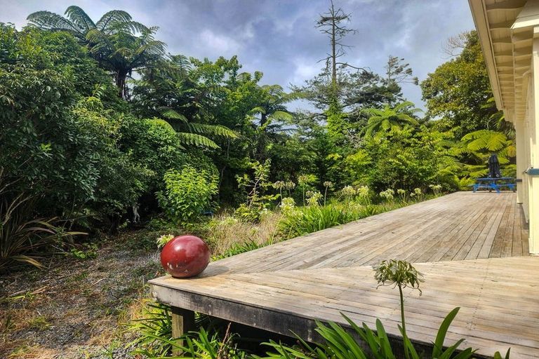 Photo of property in 2 Palmerston Street, Greymouth, 7805