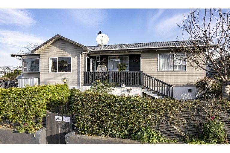 Photo of property in 8 Roslyn Terrace, West End, Timaru, 7910