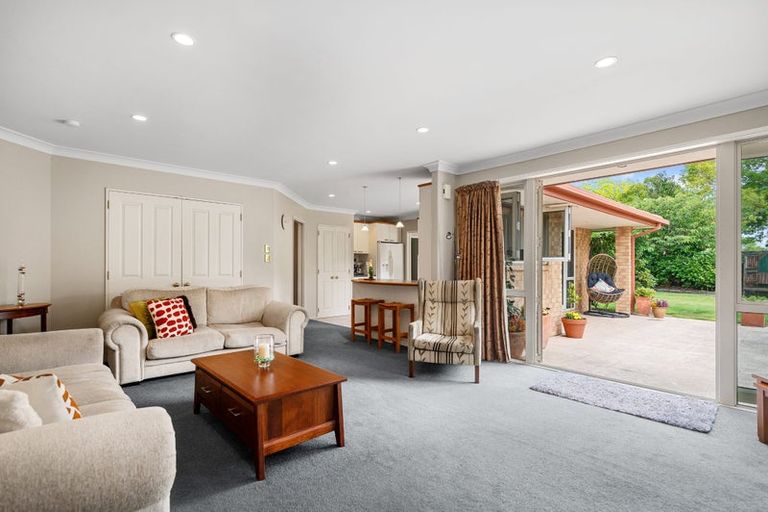 Photo of property in 9 Blarney Place, Casebrook, Christchurch, 8051