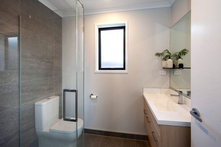 Photo of property in 11 Whero Way, Wainui, Silverdale, 0992