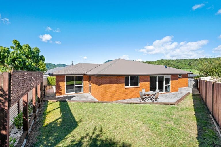 Photo of property in 23 Admiralty Place, Waikawa, Picton, 7220