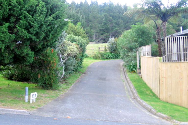 Photo of property in 132 Bambury Place, Onemana, Whangamata, 3691