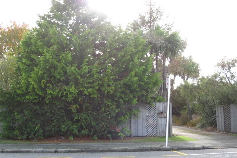 Photo of property in 34 Sawyers Arms Road, Northcote, Christchurch, 8052