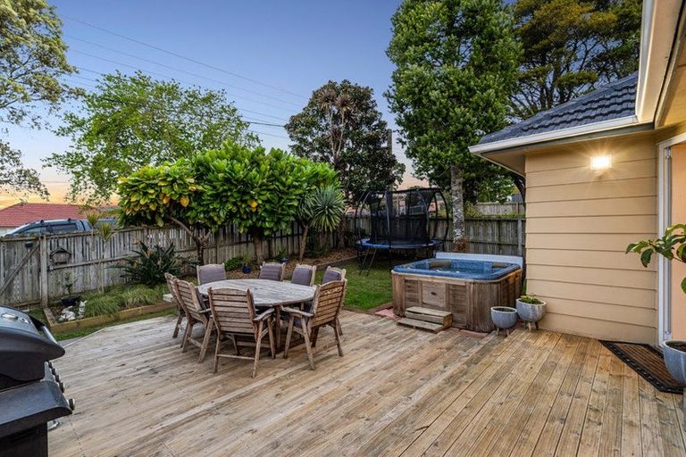 Photo of property in 2/36a Salisbury Road, Birkdale, Auckland, 0626