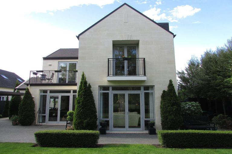 Photo of property in 32 Birkdale Drive, Shirley, Christchurch, 8061