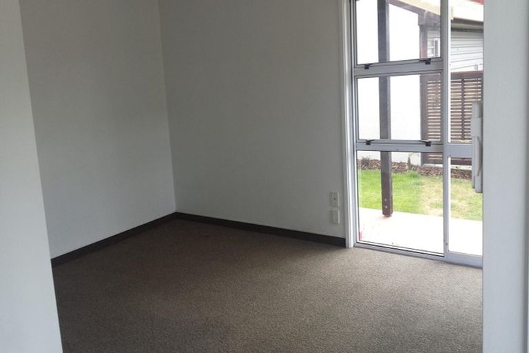 Photo of property in 32 Grants Road, Papanui, Christchurch, 8053