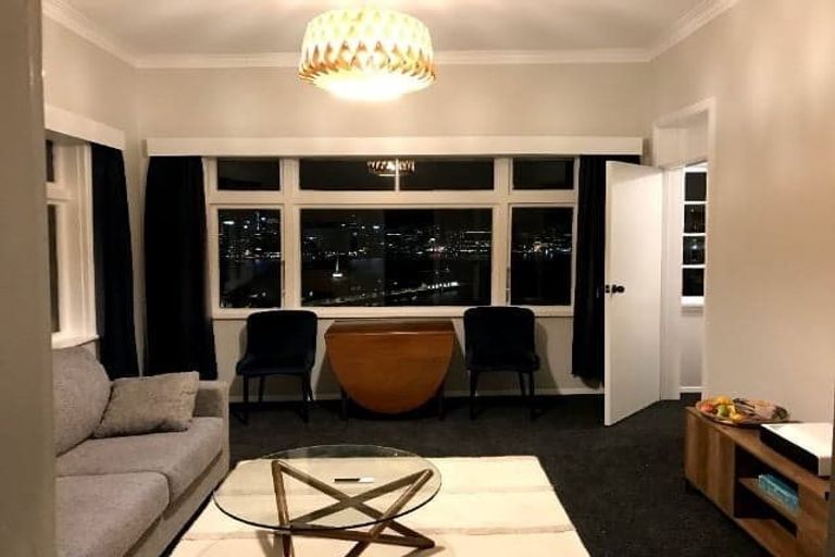 Photo of property in 1/57 Hawker Street, Mount Victoria, Wellington, 6011