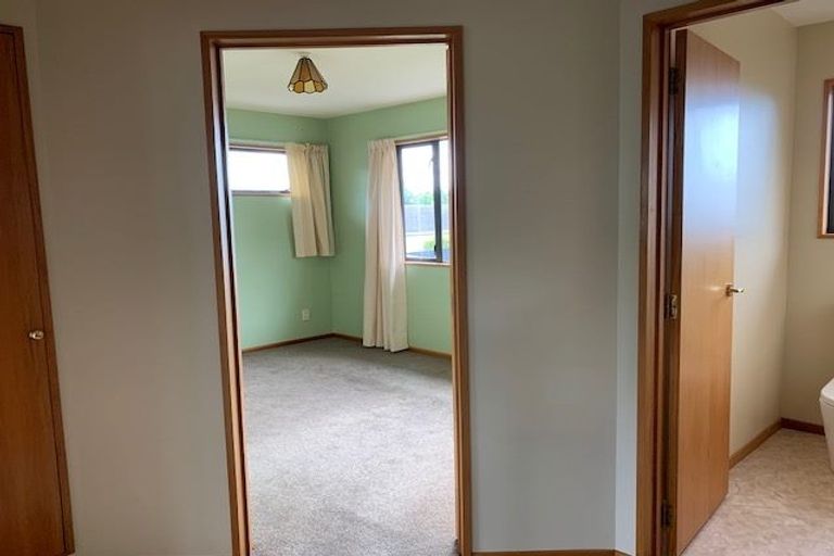 Photo of property in 294a Memorial Avenue, Burnside, Christchurch, 8053