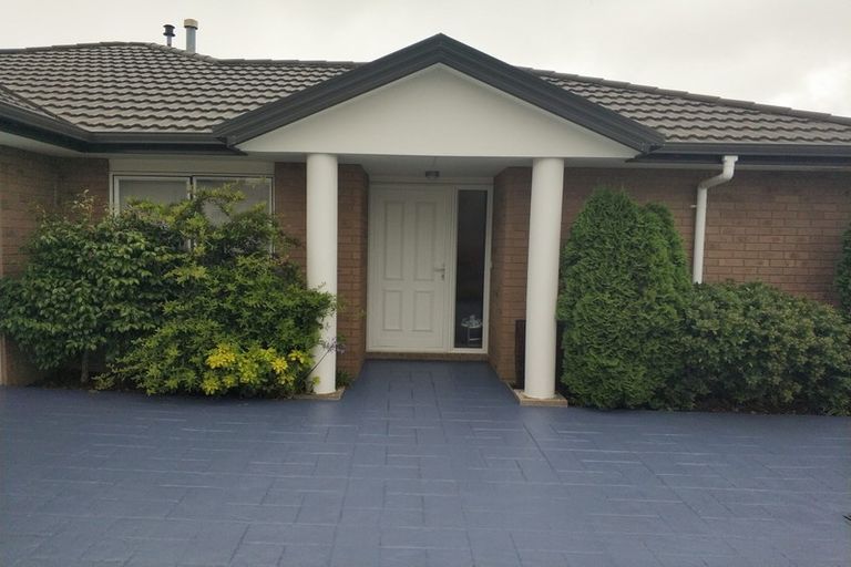 Photo of property in 4 Comber Place, Johnsonville, Wellington, 6037