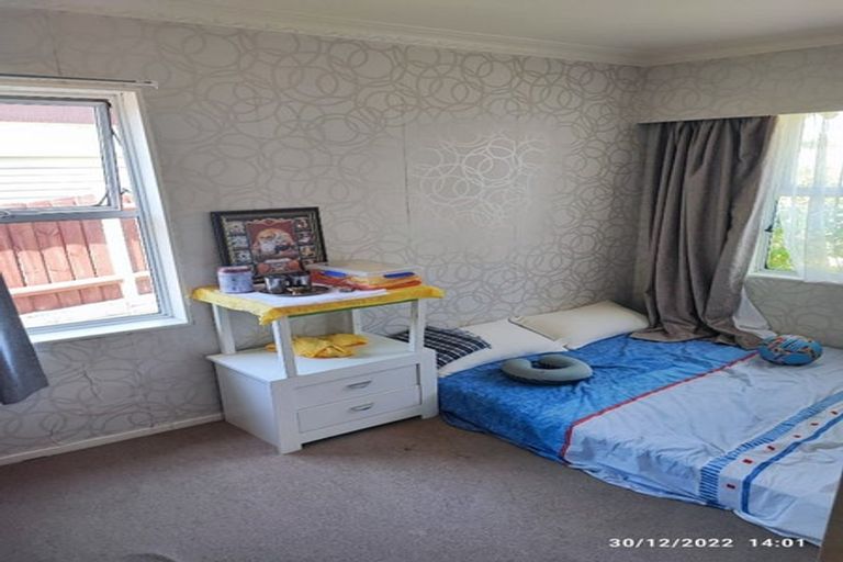 Photo of property in 1/11 Troon Place, Papatoetoe, Auckland, 2025