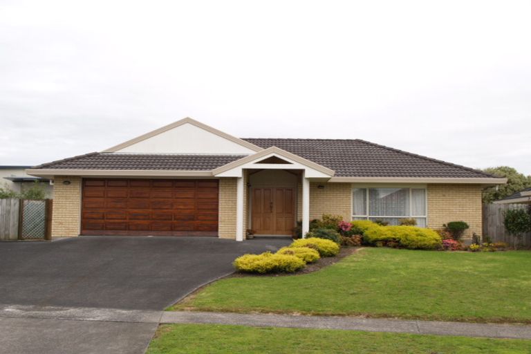 Photo of property in 17 Bowscale Place, Northpark, Auckland, 2013