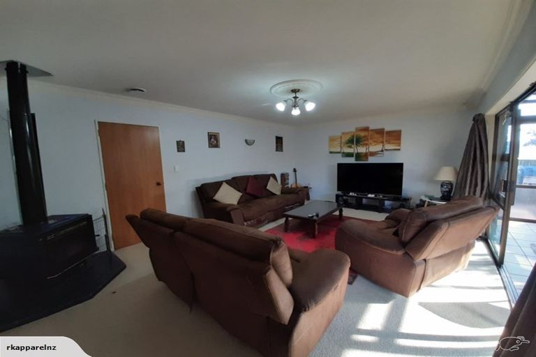 Photo of property in 8 Knightsbridge Place, Dinsdale, Hamilton, 3204