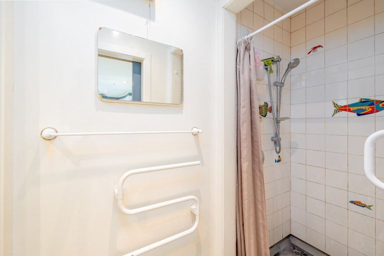 Photo of property in 82 Point Bush Road, Waimate, 7979