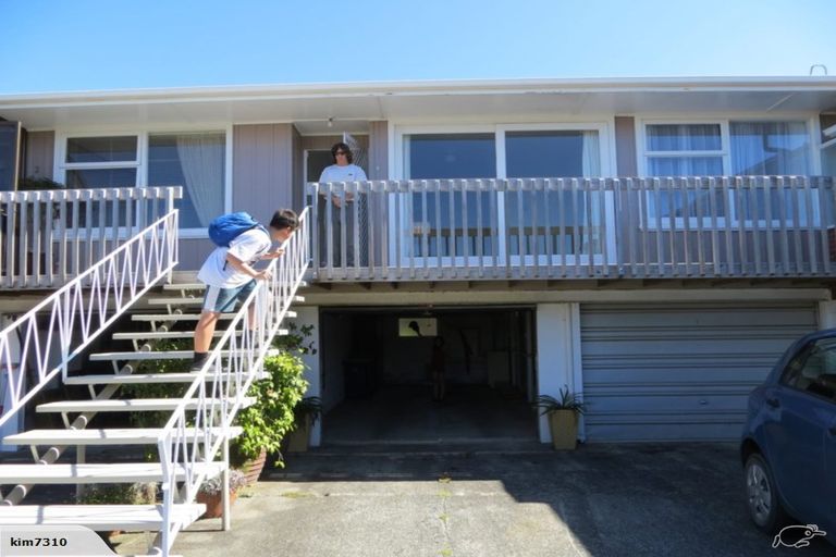 Photo of property in 3/240 Hurstmere Road, Takapuna, Auckland, 0622