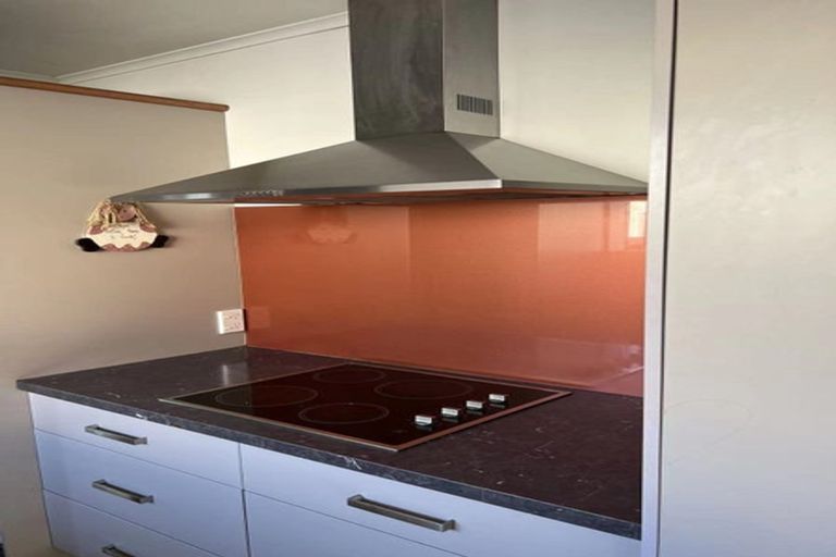 Photo of property in 18 James Street, Mangere East, Auckland, 2024