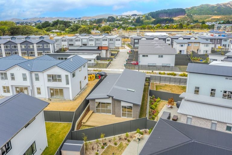 Photo of property in 18 Taiko Place, Kenepuru, Porirua, 5022