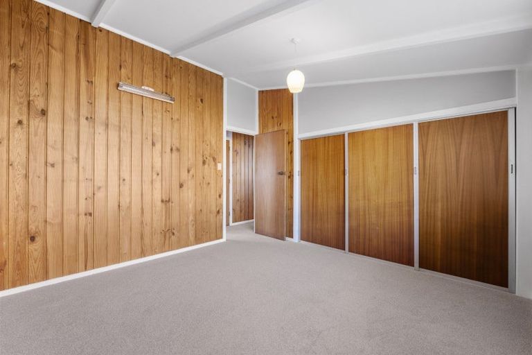 Photo of property in 14 Walsh Road, Westown, New Plymouth, 4310