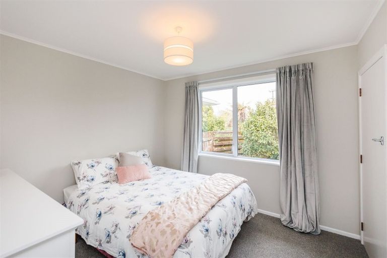Photo of property in 10 Peters Avenue, Cloverlea, Palmerston North, 4412